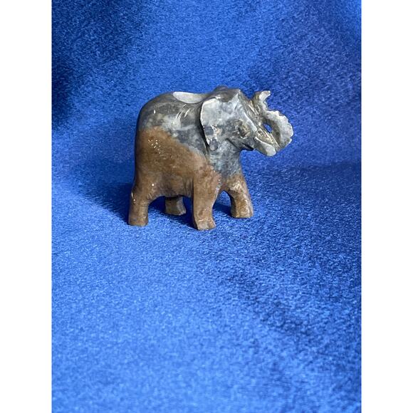 Miniature Hand Carved Stone Elephant Incense Burner - Picture 3 of 7